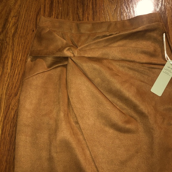 Elegant Tan Wrap Skirt - Picture 4 of 4